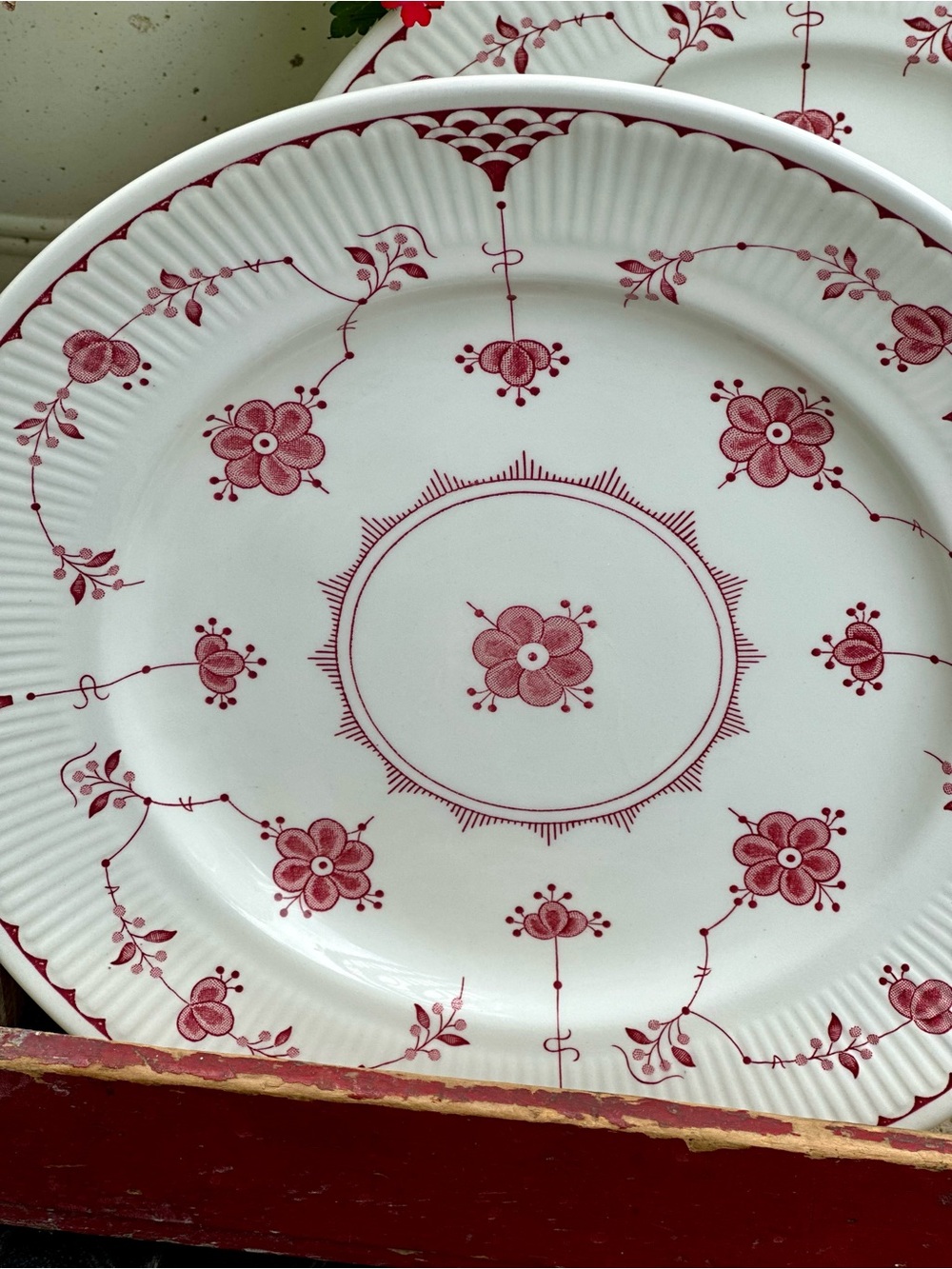 Johnson Bros Pink Denmark Dinner Plates Set of 2 England Floral Fluted 10 Inch